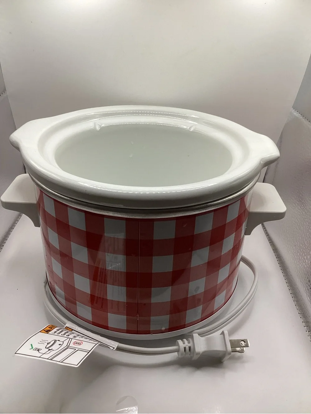 The Pioneer Woman Red Gingham Slow Cooker Crockpot  with Glass Lid 1.5 qt